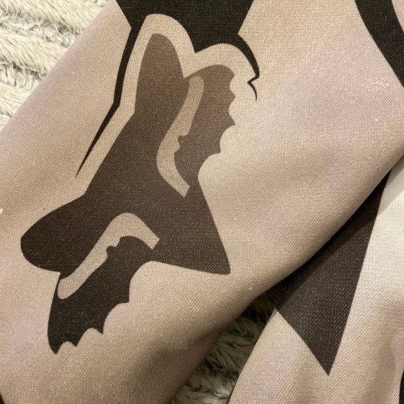 Large Fox Jacket - Picture 7 of 8